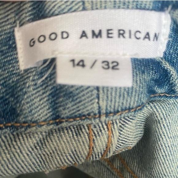 NWT Good American Good Classic Distressed Jeans Size 32 - Picture 3 of 5